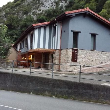 Gasthaus Casas La Xiuca Corras de la Puente Exterior foto