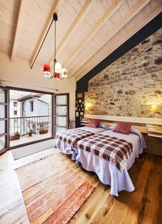 Gasthaus Casas La Xiuca Corras de la Puente Exterior foto